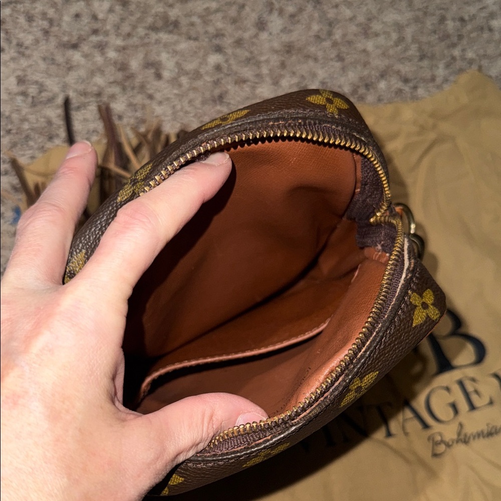 Louis Vuitton Brown Fringe Crossbody Bag - Picture 7 of 8